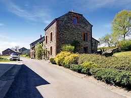 Cozy Holiday Home in Gros-fays With Terrace