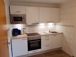Holiday Home With 2 Bedrooms and Private Garden