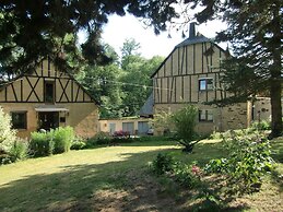 Holiday Home With 2 Bedrooms and Private Garden