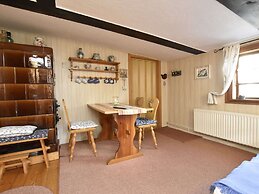 Sleep Under a Thatched Roof - Apartment in Ahlbeck near Haff
