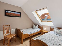 Spacious Apartment in Boltenhagen by the Sea