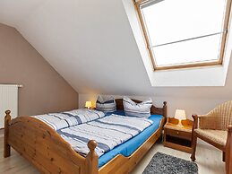 Spacious Apartment in Boltenhagen by the Sea