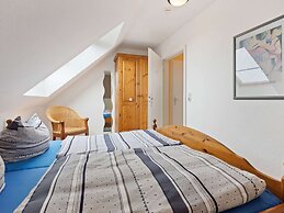 Spacious Apartment in Boltenhagen by the Sea