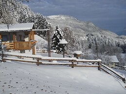 Chalet With Terrace in Niederndorf/kufstein