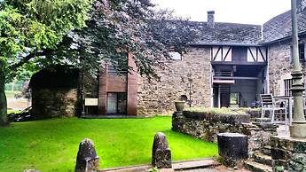 Apartment in Former Coach House