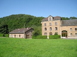 Ardennes Stay for 21 Guests