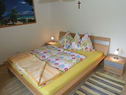 Modern Holiday Apartment in Rennweg am Katschberg