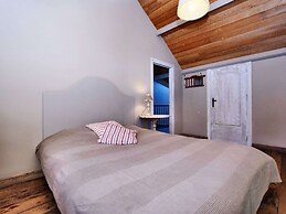 Cozy Holiday Home in Ennal