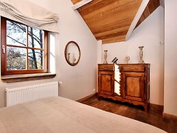 Cozy Holiday Home in Ennal