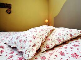 Cozy Holiday Home in Ennal