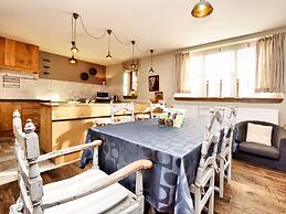 Cozy Holiday Home in Ennal