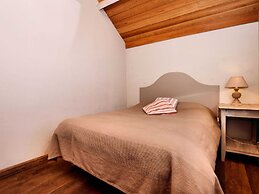 Cozy Holiday Home in Ennal