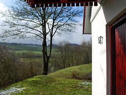 Holiday Home in Reimboldshausen With Balcony