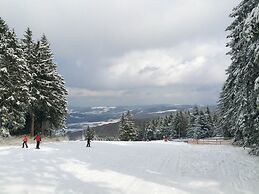 Holiday Home in Reimboldshausen With Balcony
