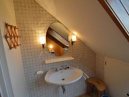 Villa With 5 Bedrooms and 4 Bathrooms