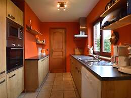 Nice Holiday Farmhouse Located in Sourbrodt near Ski Resort of Ovifat