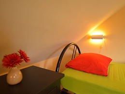 Nice Holiday Farmhouse Located in Sourbrodt near Ski Resort of Ovifat