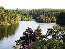 Nice Holiday Farmhouse Located in Sourbrodt near Ski Resort of Ovifat