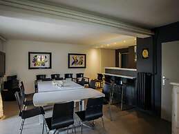 Beautiful Villa Near the Sea