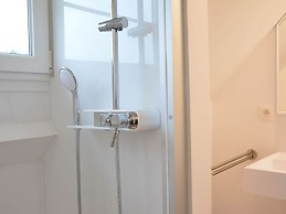 Superb Holiday Home With Garden in Serinchamps