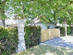 Superb Holiday Home With Garden in Serinchamps