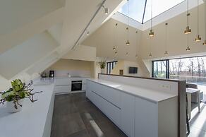 Lovely Holiday Home 'walleken' With a Pond