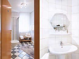 Furnished Apartment in Nieheim Germany near Forest