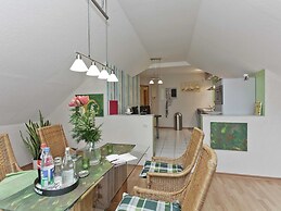 Furnished Apartment in Nieheim Germany near Forest