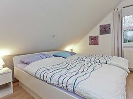 Furnished Apartment in Nieheim Germany near Forest