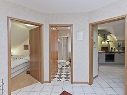 Furnished Apartment in Nieheim Germany near Forest