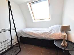 Cozy Holiday Home near Westhoek