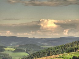 A Comfortable, Large House With Wifi in Hochsauerland, Suitable for 14