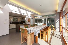 Villa Stay With Pool & Sauna