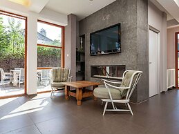 Villa With Pool and Sauna Near the sea