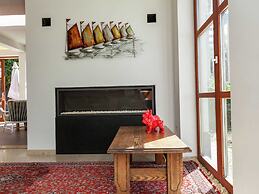 Villa With Pool and Sauna Near the sea