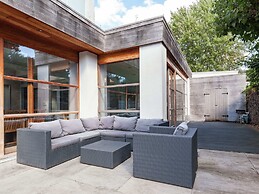 Villa With Pool and Sauna Near the sea