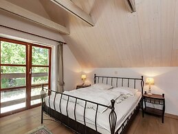 Villa With Pool and Sauna Near the sea