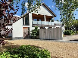 Villa With Pool and Sauna Near the sea