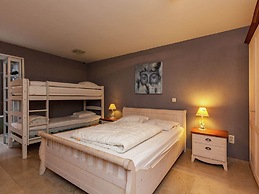 Villa With Pool and Sauna Near the sea