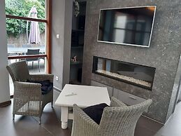 Villa Stay With Pool & Sauna
