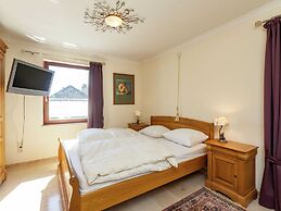 Villa With Pool and Sauna Near the sea