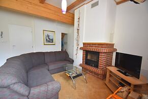 Holiday Home in Lampertice With Swimming Pool