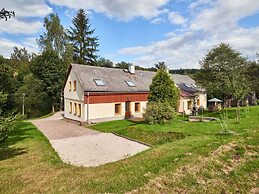 Holiday Home in Lampertice With Swimming Pool
