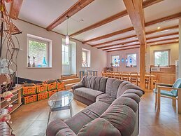 Holiday Home in Lampertice With Swimming Pool