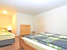 Spacious Apartment in Ober-waroldern With Sauna