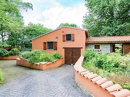 Cosy and Snug Holiday Home With Joint Swimming Pool