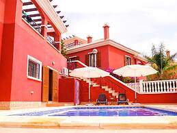 Charming Holiday Home in Benidorm With Private Pool