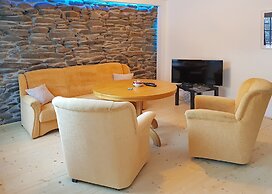 Spacious Apartment in Upper Harz near River