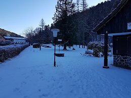 Spacious Apartment in Upper Harz near River