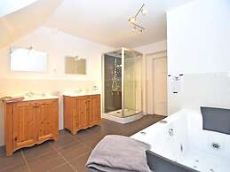 Villa With Home Cinema, Sauna